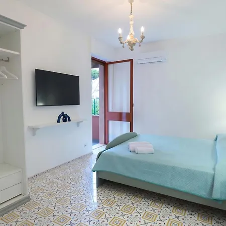 Appartement - The Echo Of The Sirens *