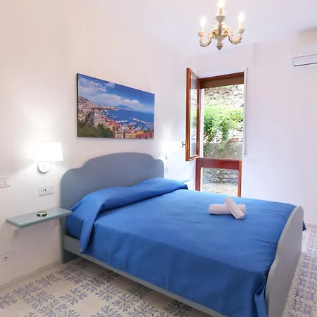 - The Echo Of The Sirens Appartement